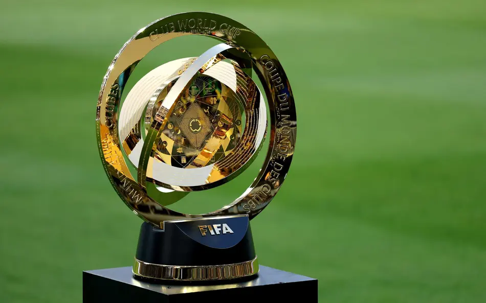 Bolsonaro com tornozeleira eletrônica